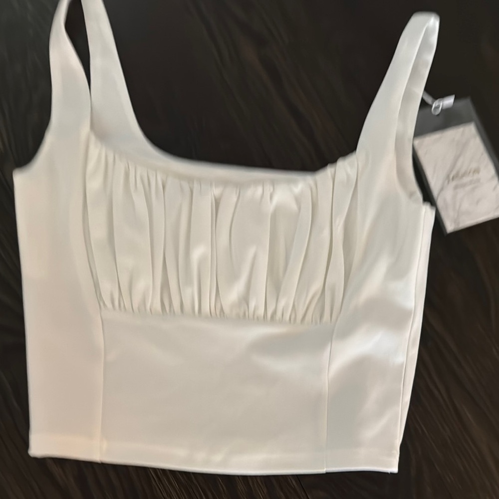 Elegant White Sleeveless Top